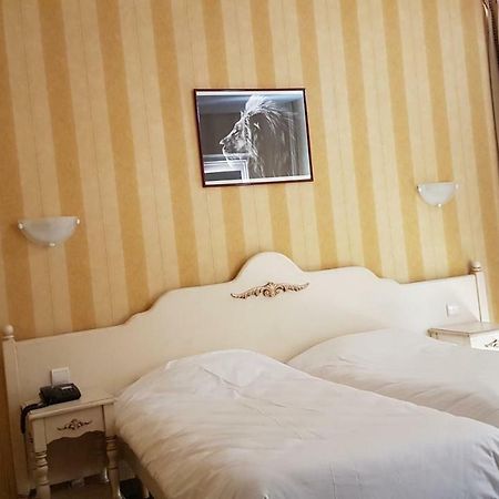 Hotel Au Lion D'Or 노장르로트루 외부 사진